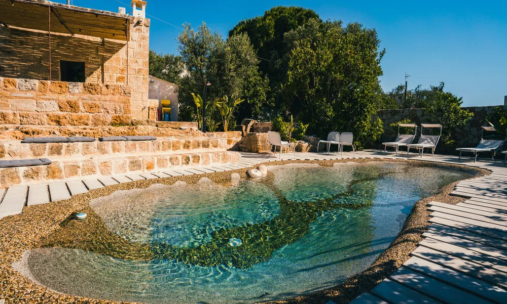 ویلا استخردار با فضای سبز