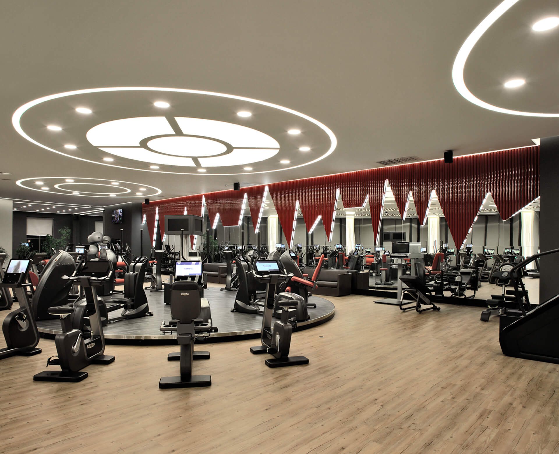 طراحی دکوراسیون باشگاه بدنسازی