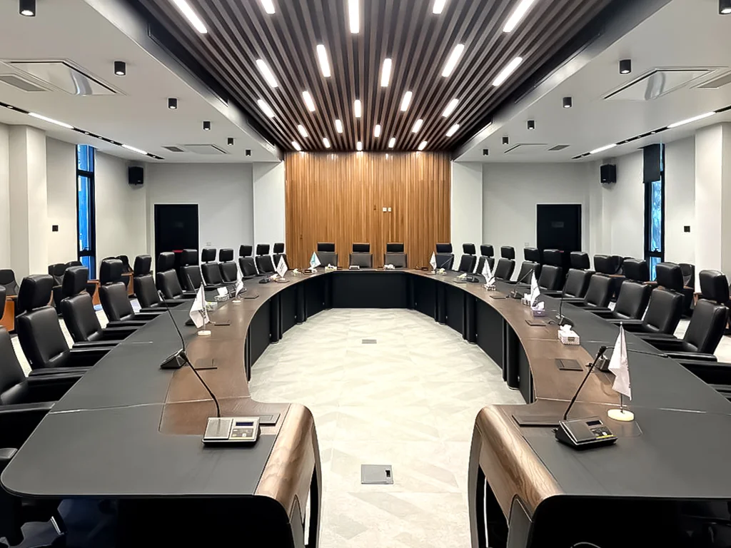 Conference Hall Equipment Checklist: What Every Venue Needs تجهیزات صوتی تصویری سالن کنفرانس