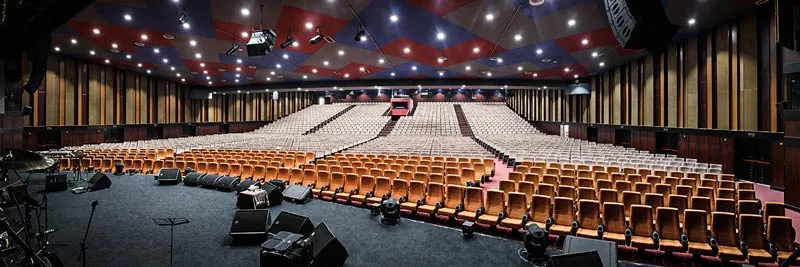Conference Hall Equipment Checklist: What Every Venue Needs تجهیزات اصلی برای طراحی سالن همایش