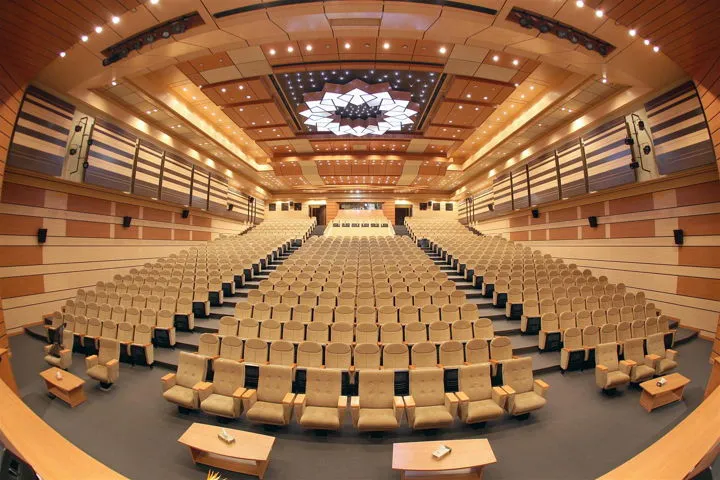 Conference Hall Equipment Checklist: What Every Venue Needs تجهیزات موردنیاز سالن های گردهمایی
